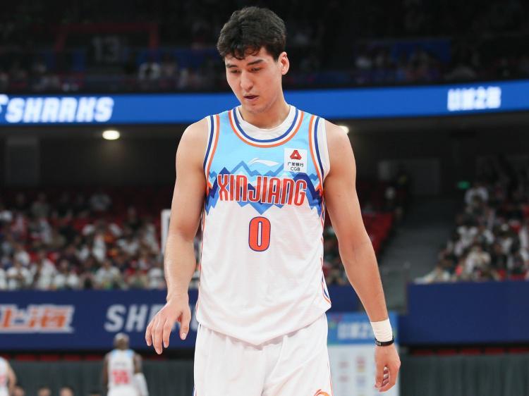 世界杯赛事平台安装-杜锋爱徒加盟NBL,新疆后卫伤势接近郭艾伦,杨舒予成女篮队长